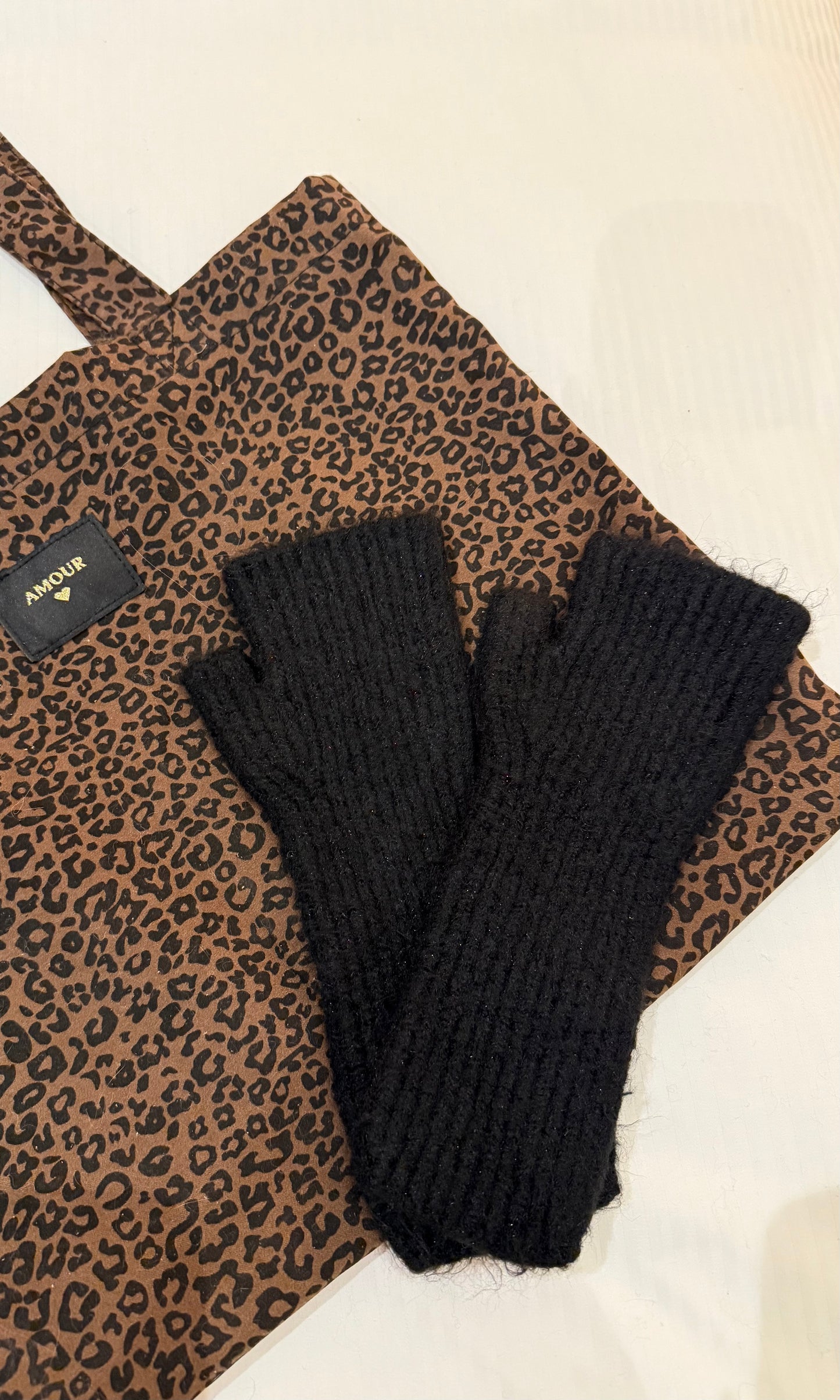 Mitaines légèrement pailletées