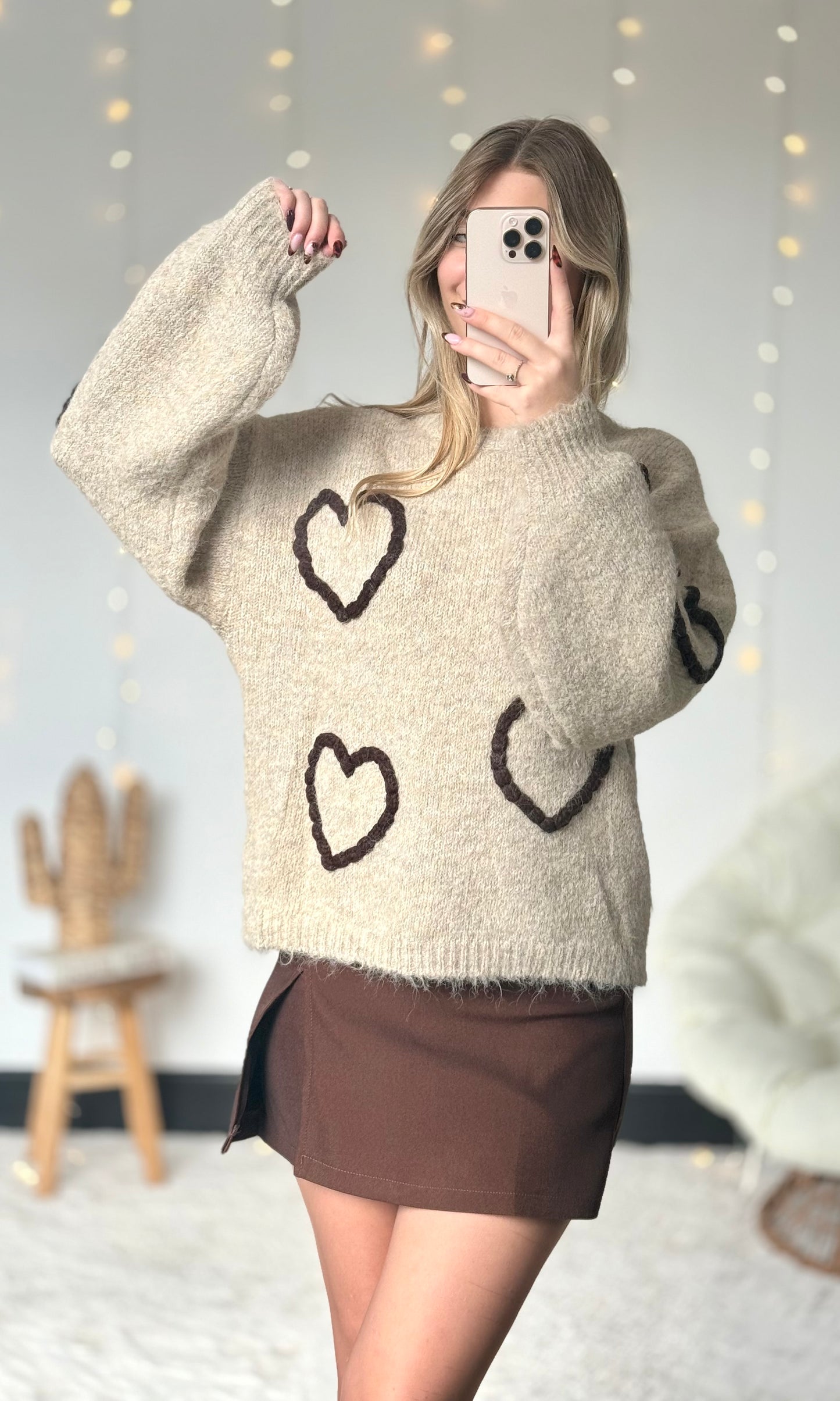 Pull cœurs / beige VIENNOIS (expédition vers le 30)