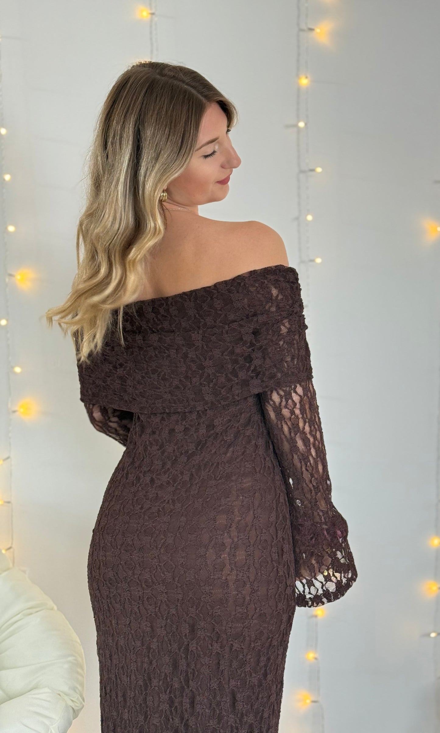 Robe en dentelle CAPUCCINO