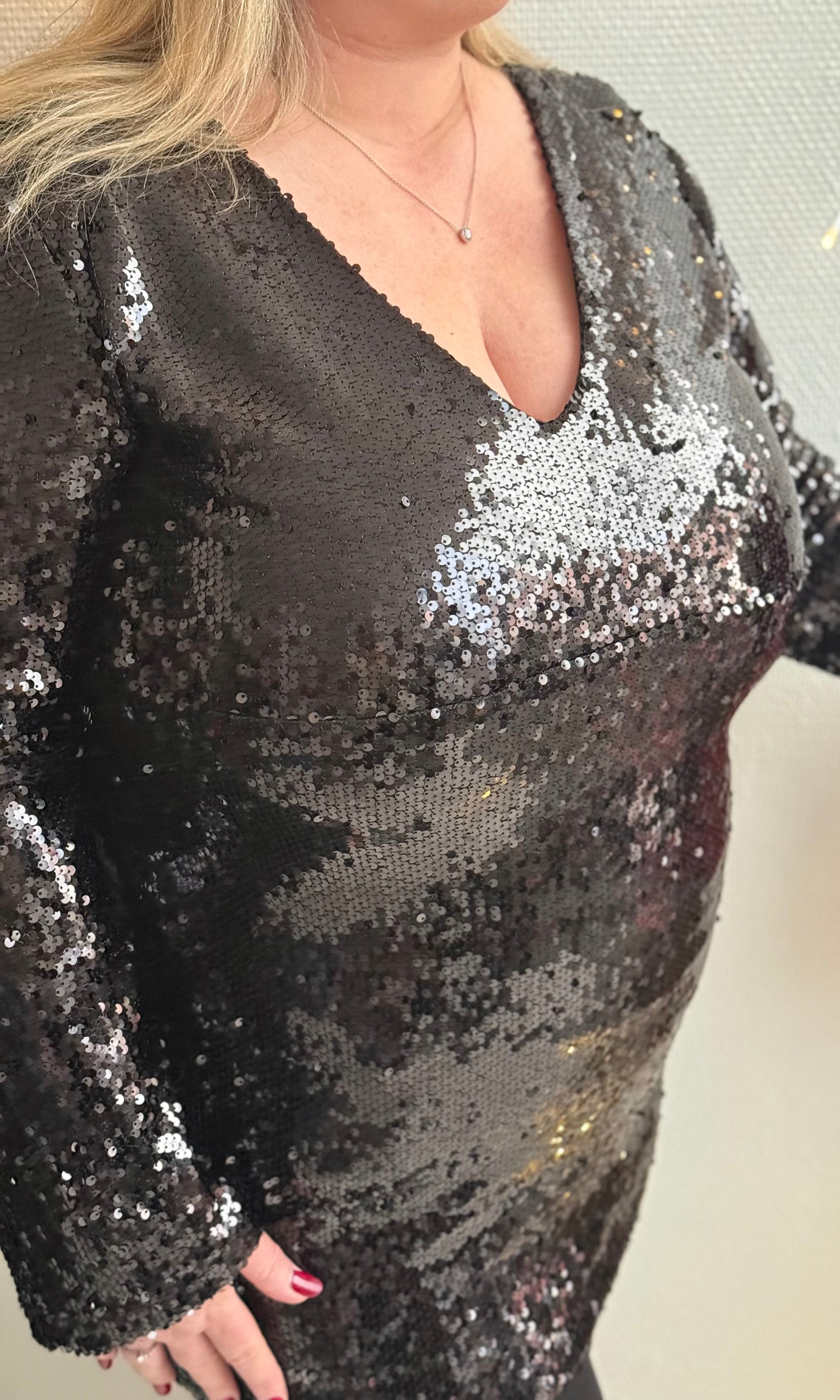 (CURVES) Robe sequins BLACK