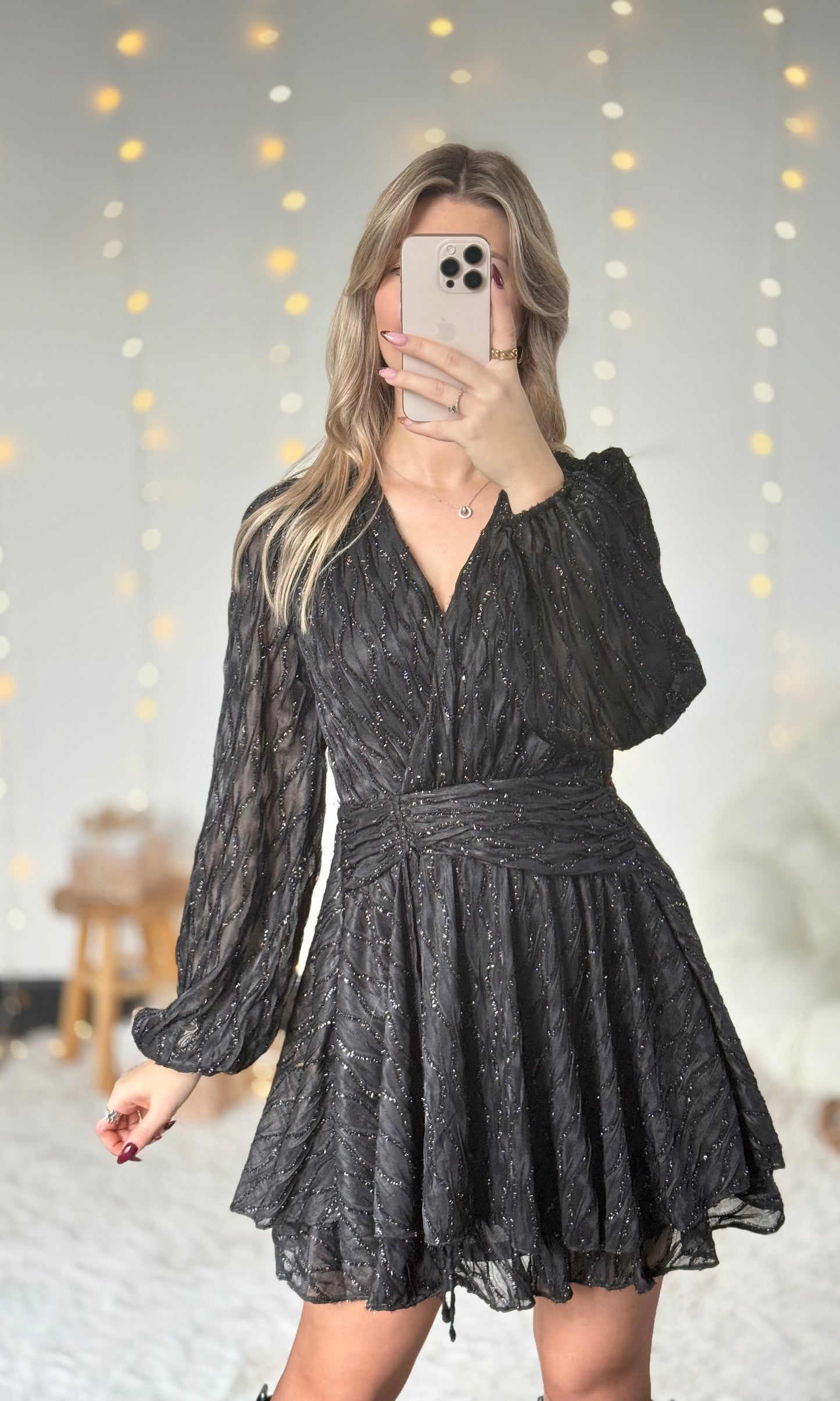 Robe noire brillante MARIAH (envoi vers le 17 novembre)