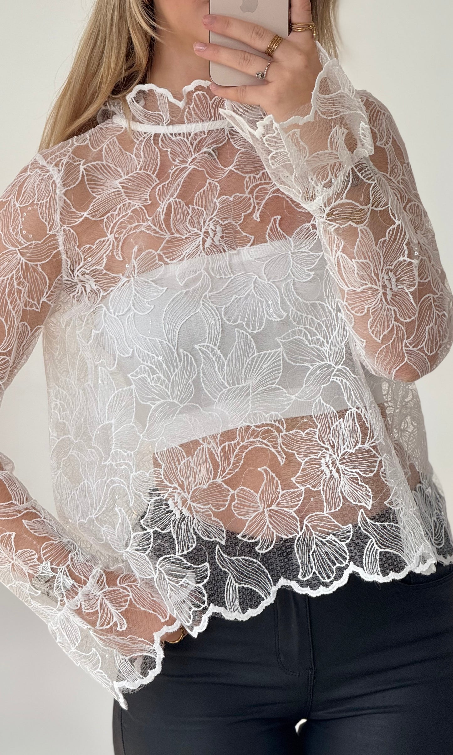 Haut en dentelle ARIA