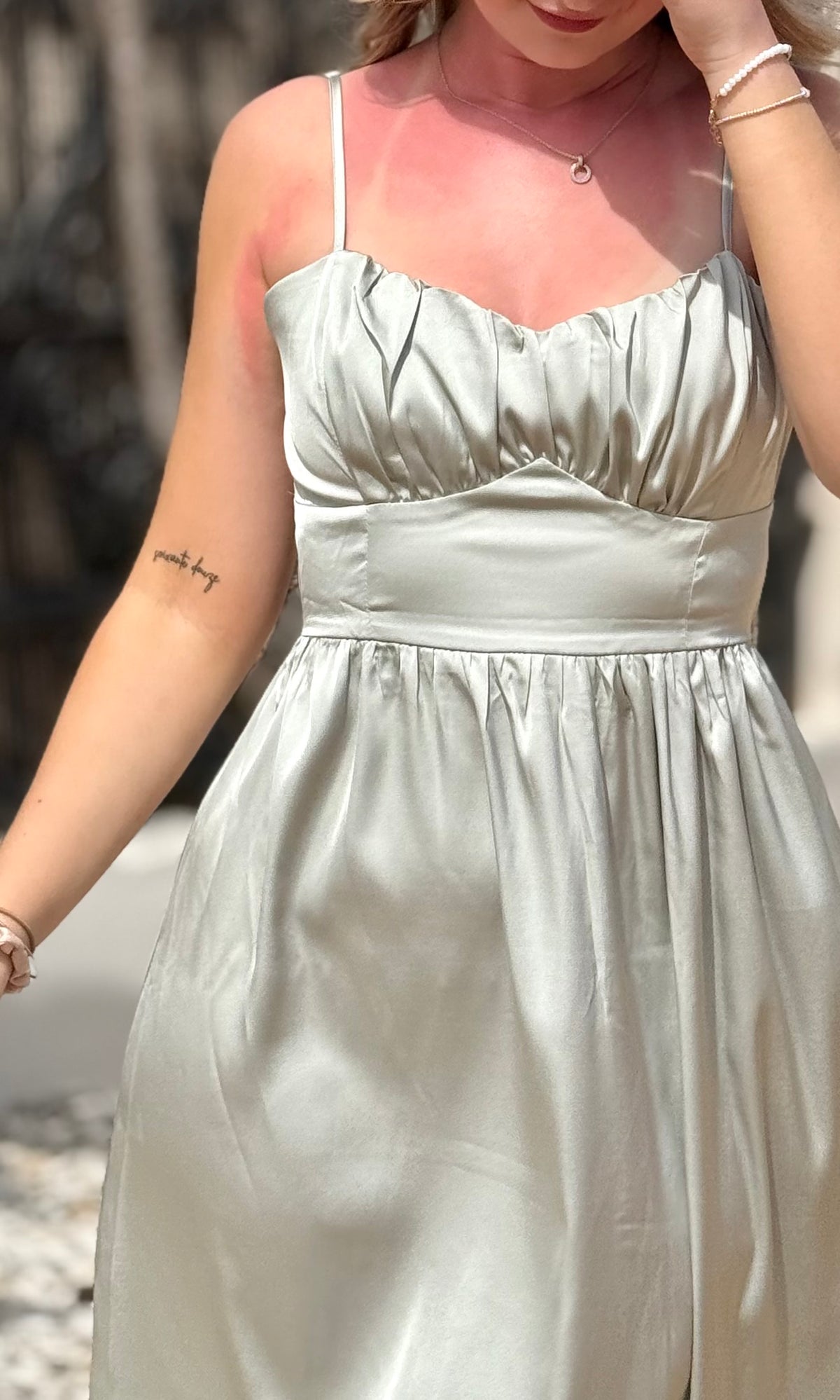 Robe satinée vert sauge SAGE